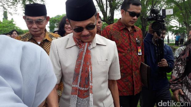 Habibie di peringatan tragedi Mei 1998 / 
