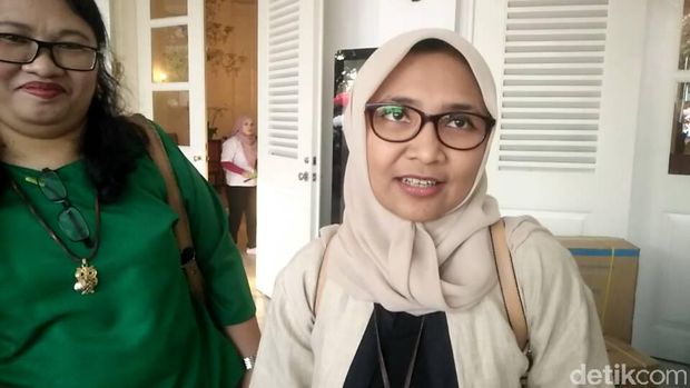 Pendukung Ahok-Djarot, Mieke / 