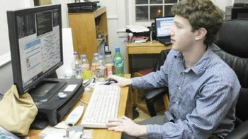 Mark Zuckerberg sangat terkenal di jagat teknologi sebagai pemuda yang mendirikan Facebook. Foto: thechive