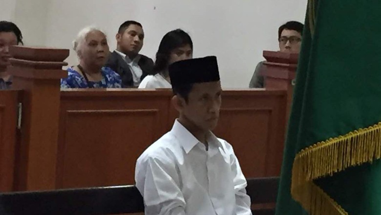 Keluarga Korban Pencabulan Nilai Vonis 10 Tahun Bui Kurang Berat Keluarga Korban Pencabulan Nilai Vonis 10 Tahun Bui Kurang Berat