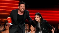 Duet maut Hugh Jackman dan Dafne Keen berhasil membuat keduanya mendapatkan piala Best Duo. Kevin Winter/Getty Images/detikFoto.
