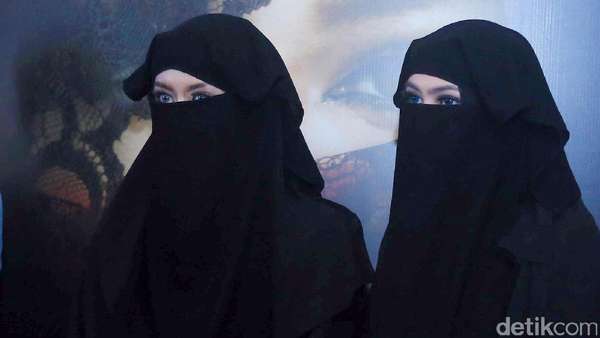 Selain Chelsea Islan, Siapakah Pemeran Wanita di Ayat-Ayat Cinta 2? Selain Chelsea Islan, Siapakah Pemeran Wanita di Ayat-Ayat Cinta 2?