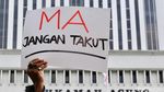 Aksi Simpatik Dukung Hakim Independen Vonis Ahok