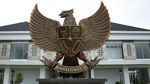 Before-After Pos Perbatasan RI-PNG yang Dipercantik Jokowi