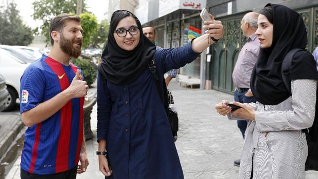 Diduga Kencani 23 Wanita, Messi Palsu Dilaporkan ke Polisi