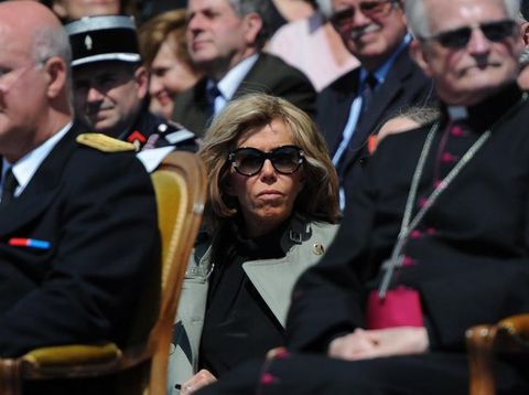 Foto: Istri Presiden Prancis Berusia 64 yang Disebut Barbie Menopause