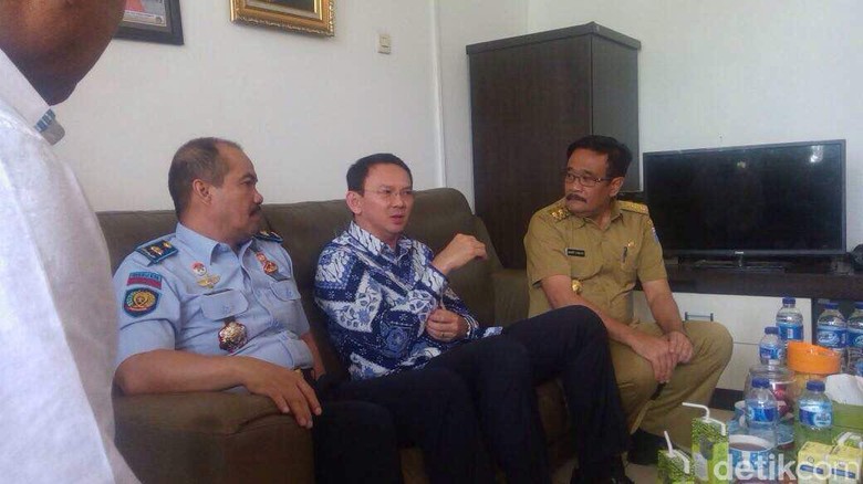 Djarot Ajukan Penangguhan Penahanan Ahok, Fadli Zon: Namanya Usaha Djarot Ajukan Penangguhan Penahanan Ahok, Fadli Zon: Namanya Usaha