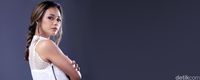 Adinia Wirasti saat pemotretan celeb of the month 