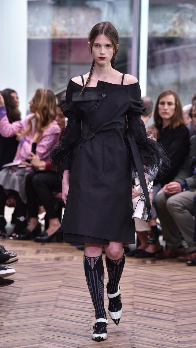 Model walks the runway at the Prada Resort Collection 2018 show at Osservatorio Prada on May 7, 2017 in Milan, Italy.  (Photo by Pietro DAprano/Getty Images)