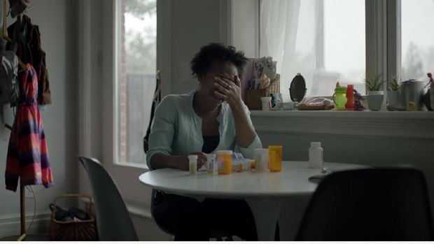 Potret rapuh ibu saat merawat anaknya yang sakit