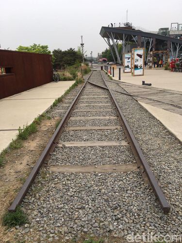 Rel kereta yang tadinya menghubungan Korsel dengan Korut terputus di Imjingak