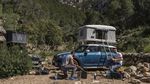 Kemah di Atas MINI Countryman