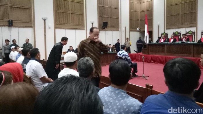 Ketua DPRD DKI dan Djan Faridz Hadiri Sidang Vonis Ahok