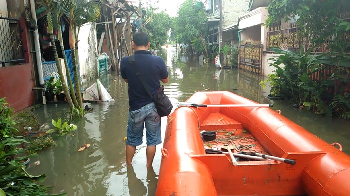 Korban Banjir di Tangerang Sudah 2 Hari Mengungsi