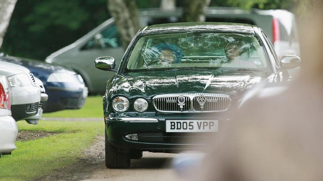 Yuk, Intip Koleksi Mobil Mewah Ratu Elizabeth II