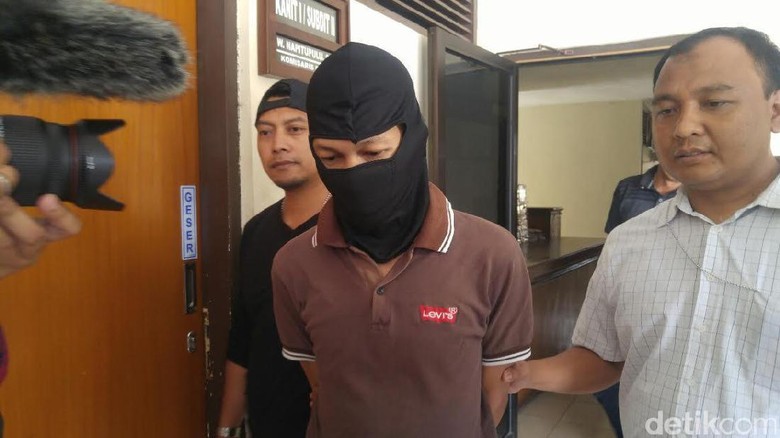 Pengakuan Muncikari Online Semarang: Mahasiswi hingga Ibu Rumahan Pengakuan Muncikari Online Semarang: Mahasiswi hingga Ibu Rumahan