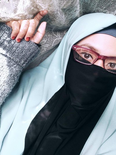 Foto Gaya Hijab Bercadar Remaja Bogor Yang Populer Instagram Ranti Amalia