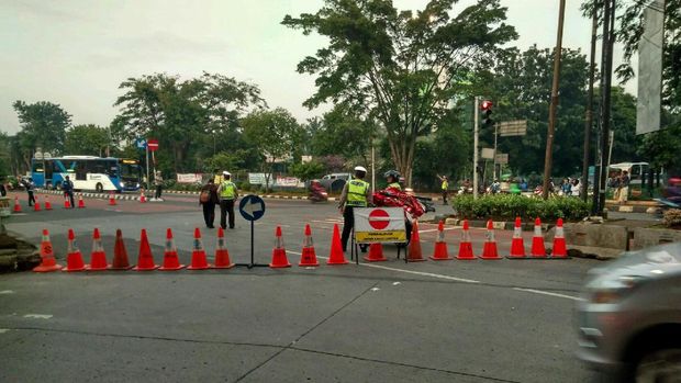  Lalin Depan Kementan Ditutup, TransJ Koridor 6 Tak Sampai Ragunan