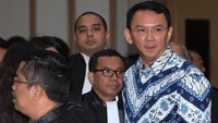 Perkara PK Basuki Tjahaja Purnama (Ahok) akan diperiksa oleh Artidjo Alkostar, Salman Luthan, dan Sumardiyatmo. Perkara PK Ahok diterima kepaniteraan pidana MA pada 7 Maret 2018. Berkas perkara dikirim ke majelis pemeriksa pada 13 Maret. (Foto: Pool/Sigid Kurniawan)