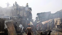 Penampakan lokasi kebakaran di pemukiman padat penduduk di Manila, Filipina. REUTERS/Erik De Castro.