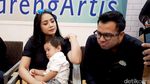 Muah..Mesranya Raffi Ahmad Cium Nagita Slavina
