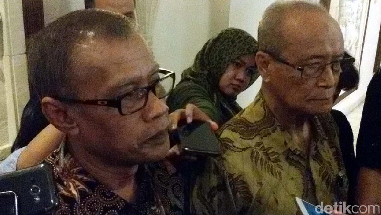 Haedar Nashir: HTI Berhak Tempuh Jalur Hukum Haedar Nashir: HTI Berhak Tempuh Jalur Hukum