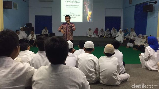 Detiknews Ujian Nasional | jelang ujian nasional sd perguruan cikini gelar istigasah Detiknews Ujian Nasional | jelang ujian nasional sd perguruan cikini gelar istigasah
