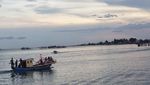 Senja Merona dari Pantai Pohon Cinta
