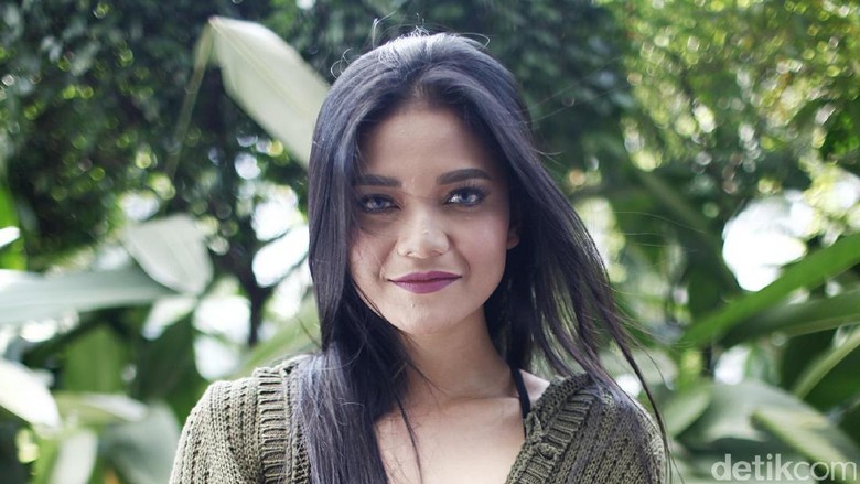 Citra Scholastika Nyanyikan Soundtrack Film Mars Met Venus Citra Scholastika Nyanyikan Soundtrack Film Mars Met Venus