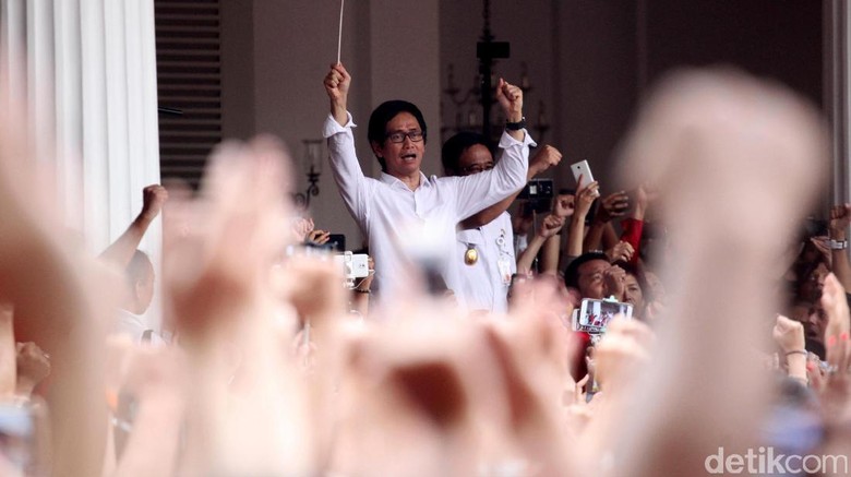 Addie MS Konser di Balkot: Saya Prihatin pada Kasus Ahok Addie MS Konser di Balkot: Saya Prihatin pada Kasus Ahok