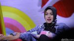 Jelang Nikah, Fairuz A Rafiq Tampak Berseri-seri