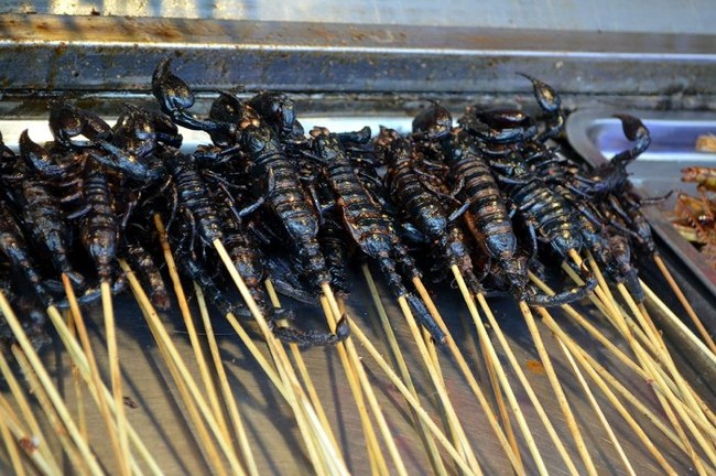 Ini 12 Jajanan Kaki Lima Enak dan Ekstrim dari Filipina Hingga Korsel (2)