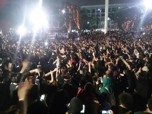 Penuhi Taman Tugu Proklamasi, Massa Beri Dukungan kepada Ahok