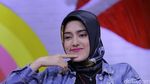 Jelang Nikah, Fairuz A Rafiq Tampak Berseri-seri