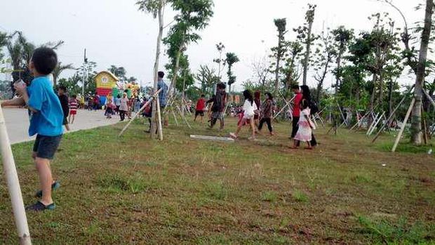  Anak-anak asyik bermain (Danu Damarjati/detikTravel)
