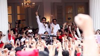 Kemeriahan tersebut juga berbarengan dengan aksi simpatik yang dipimpin oleh musisi Addie MS.