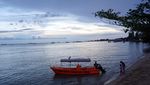 Senja Merona dari Pantai Pohon Cinta