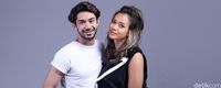 Reza Rahadian dan Adinia Wirasti saat pemotretan celeb of the month 