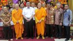 Menko Luhut Hadiri Perayaan Waisak di Wihara Ekayana Arama
