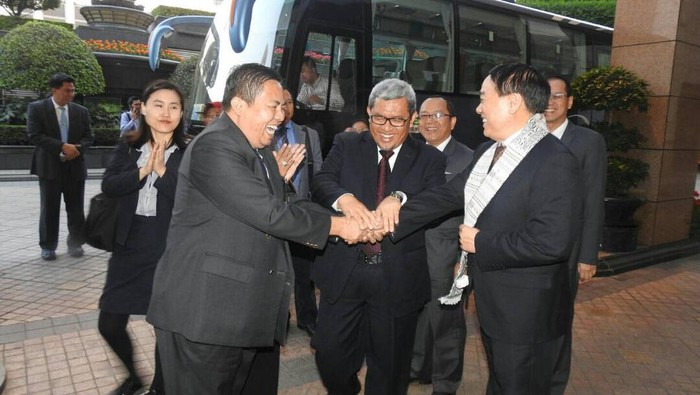 Pemprov Jabar Belajar Olah Sampah dan Transportasi Massal di Chongqing