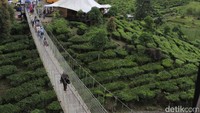 Tarif untuk menyewa Lakeside Tent Rp 2.007.000 dan Family Tent Rp 2.760.000 untuk satu malam di hari biasa. Di hari libur tarif naik 15 persen dan di hari besar tarif naik 20 persen (Wisma/detikTravel)
