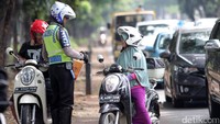 Polisi menggelar Operasi Patuh Jaya 2017 untuk menekan angka pelanggaran lalu lintas.