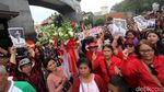 Massa Pro-Ahok di Mako Brimob Terus Bertambah