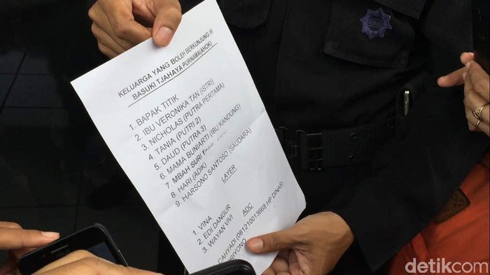 Ini Daftar Nama yang Dibolehkan Jenguk Ahok di Mako Brimob