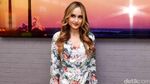 Makin Cakep, Cinta Laura Berbunga-bunga