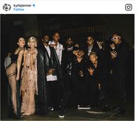 Viral, Aksi Diddy Crop Kendall dan Kylie Jenner dari Foto 