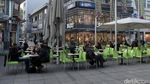 Menikmati Sore di Konigstrasse
