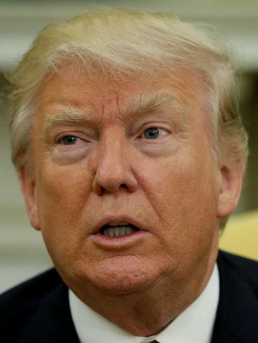 Seperti Kita, Donald Trump & 6 Orang Sukses Lainnya Kurang Tidur Tiap Malam