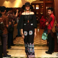Brand Ambah Batik melangsungkan koleksi terbarunya di Plataran Menteng. Jakarta Pusat. [Mohammad Abduh/Wolipop]