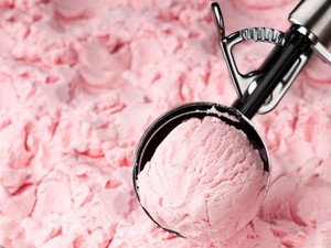 Es Krim Sulit Disendok? Ikuti Trik Praktis Ini untuk Mengatasinya